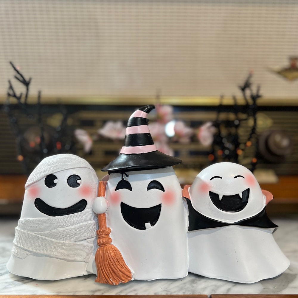 ✨NEW👻Goblin and Ghoul Halloween Ghosts In Costume Trio Decor👻 - Picture 13 of 13